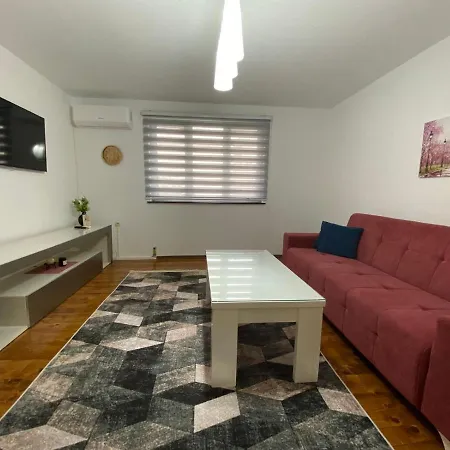 Dino 2 Apartment